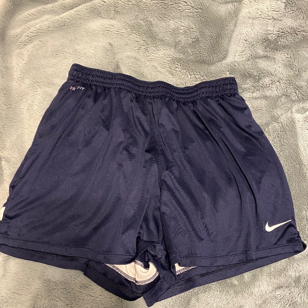 Shorts - athletic